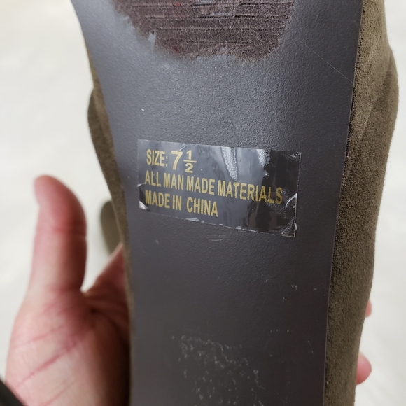 Qupid Faux Suede Platform Stiletto Pumps - Picture 7 of 7